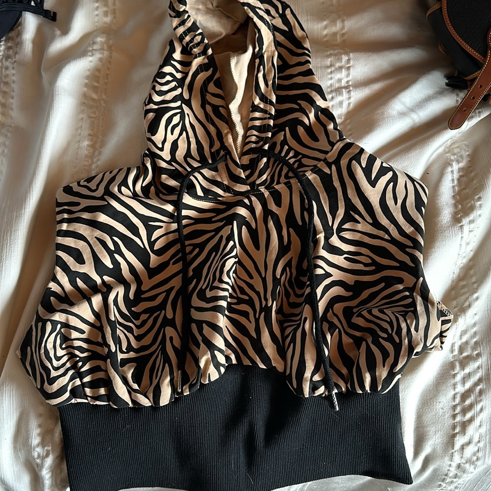 Cropped sweater Top